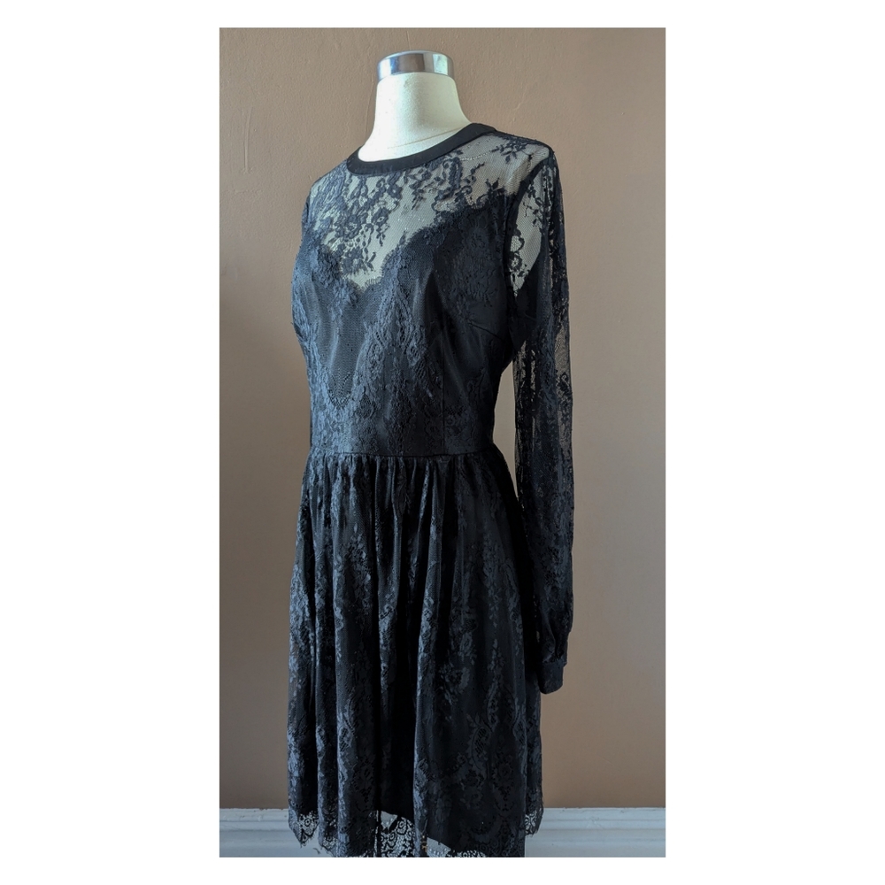 NWT Smart & Joy Black Long Sleeve Lace Dress